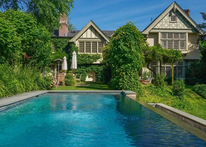 The Baker House 1650
